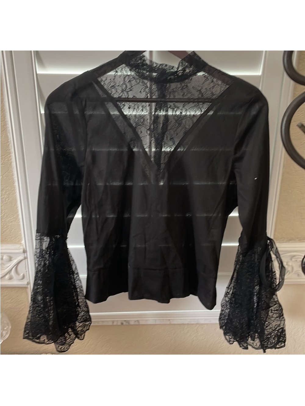 Alice + Olivia Black Lace Inset Bell Sleeve Blouse
